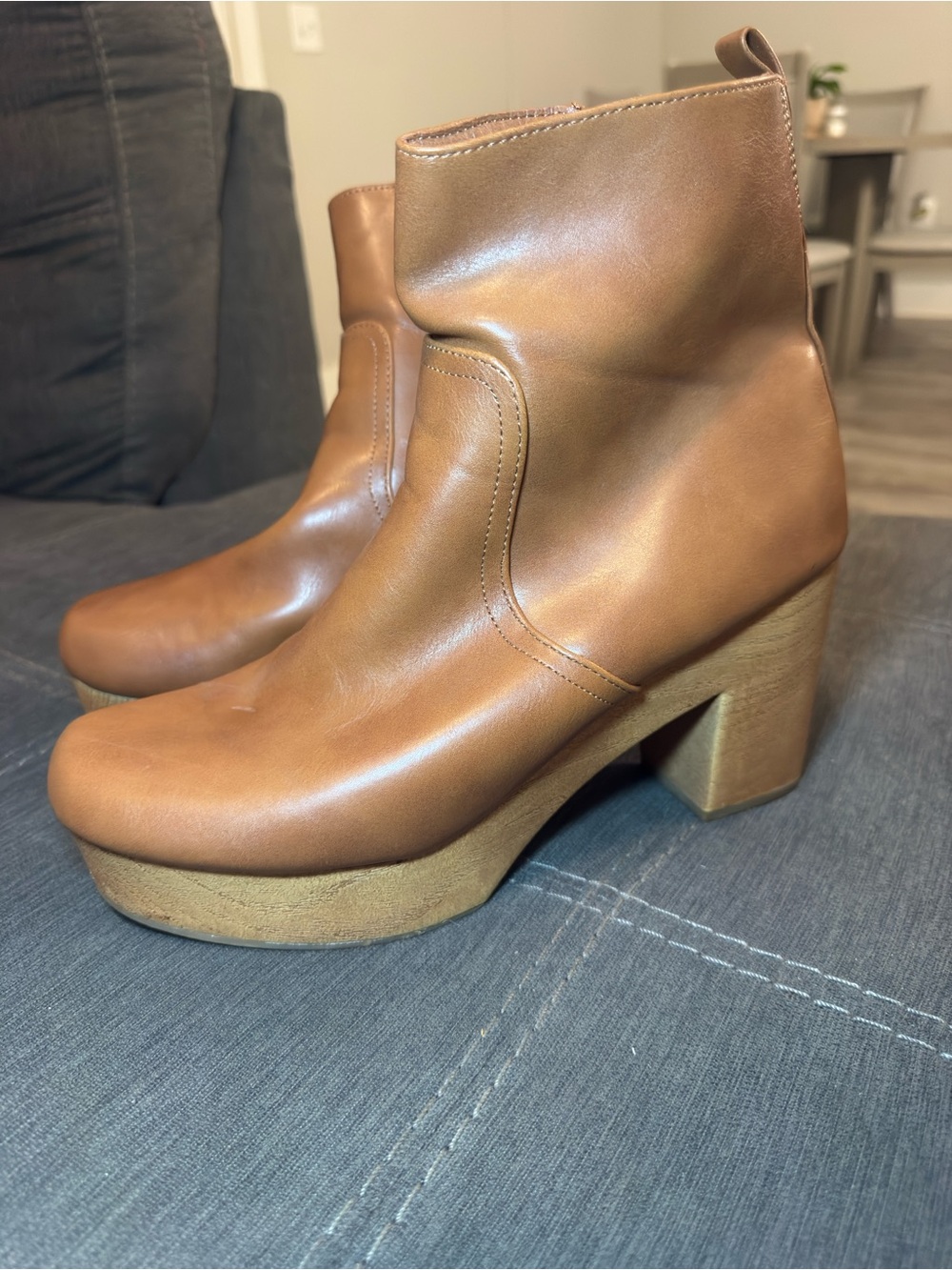 Women's Tan Platform Ankle Boots